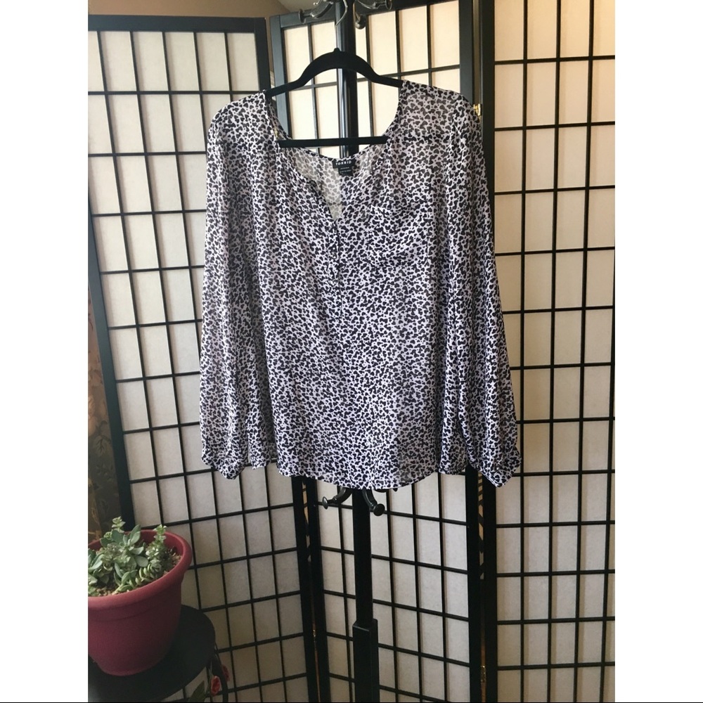 Torrid Black & White Blouse with Hearts